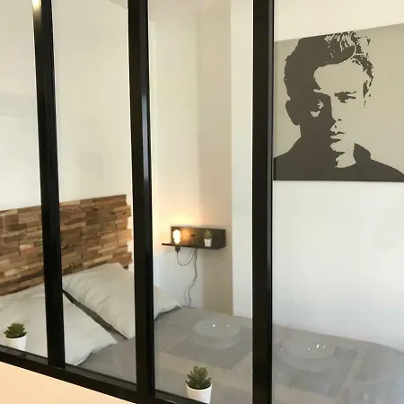 Au 36 Avec Parking Privé Arras