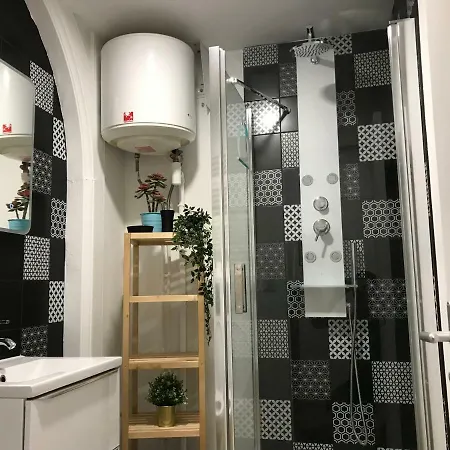 Au 36 Avec Parking Privé *