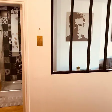 Apartment Au 36 Avec Parking Prive *